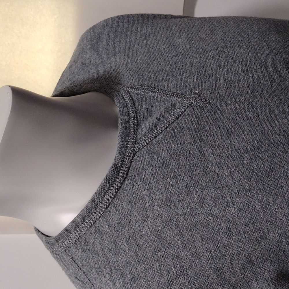 J. Crew mens grey cotton jersey. XL. Mint condition